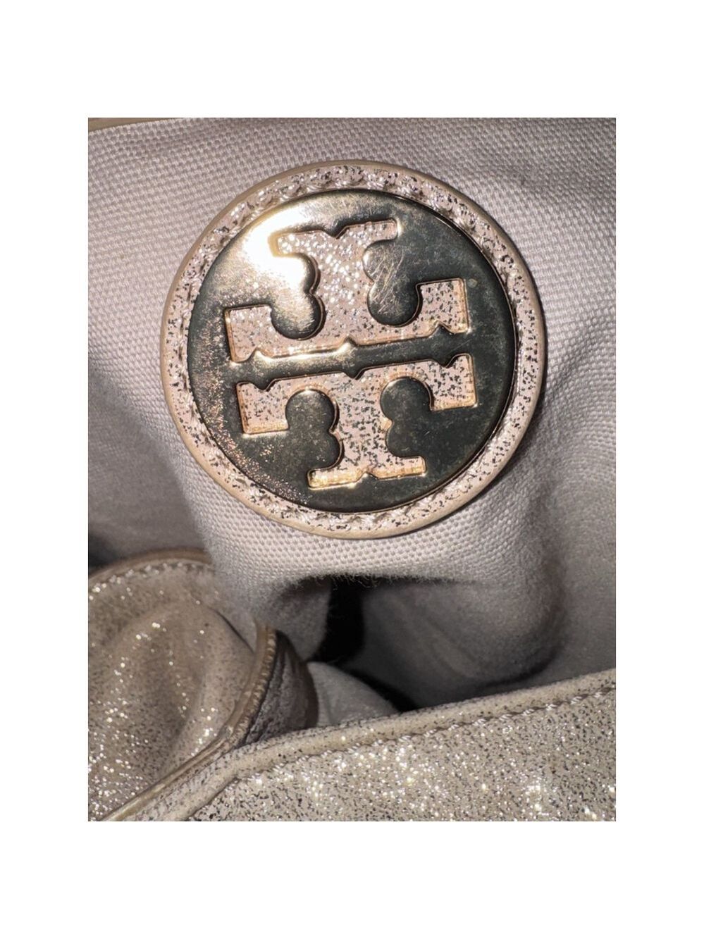 Tory Burch Dean Hobo Bag - Picture 13 of 16